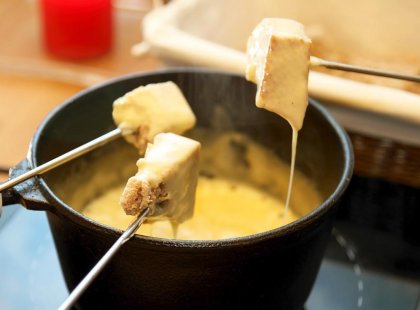 Switzerland, Cheese fondue