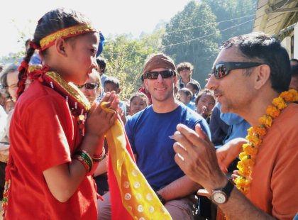 Experience Nepalese generosity in the Middle Hills...
