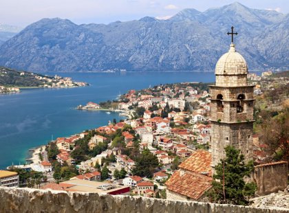 This 10-day adventure offers you an unrivalled opportunity to hike sections of the Via Dinarica’s Blue and White routes while immersing yourself in Montenegro’s unique culture.