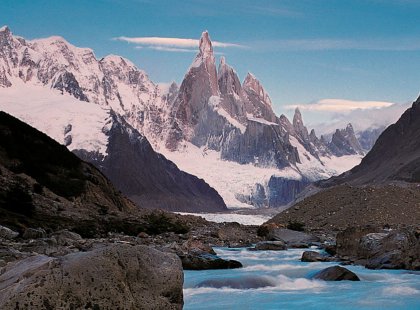 Lose yourself in the vastness of the magnificent glaciers, mountains and azure blue lakes of Patagonia.