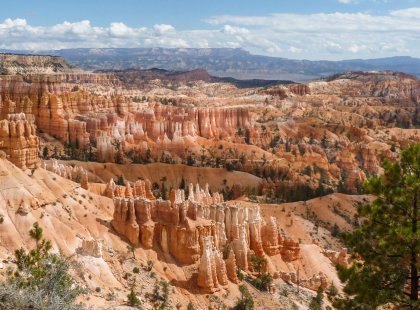 On to Bryce Canyon National Park to view the park’s famous hoodoos.