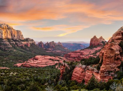 Join us on a four-day adventure created to showcase the natural beauty of this spectacular icon of the American Southwest.