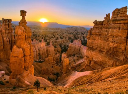 Hike among the spectacular hoodoos of Bryce Canyon National Park.