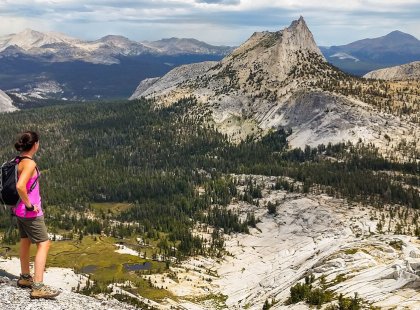 We hike among the jagged peaks and sparkling alpine lakes of Yosemite’s magical high country.