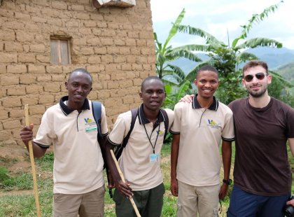 Rwanda_Volcanoes_national_Park__hike