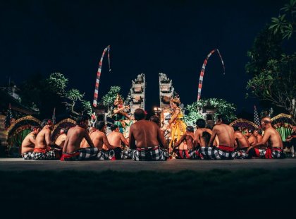Experience tradition dancing in Ubud with Intrepid Travel