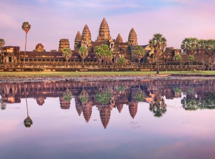 cambodia_angkor-wat_reflection_pink-sky
