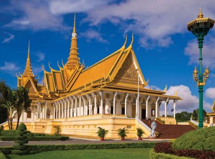 cambodia phnom pehn royal palace