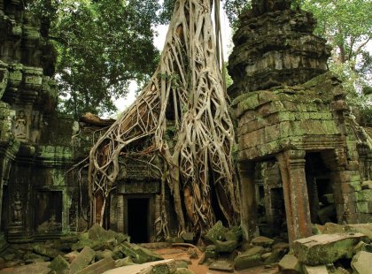 cambodia angkor wat ancient ruins