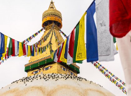 GIRK_nepal_kathmandu_prayer-flags_bouddhanath-temple