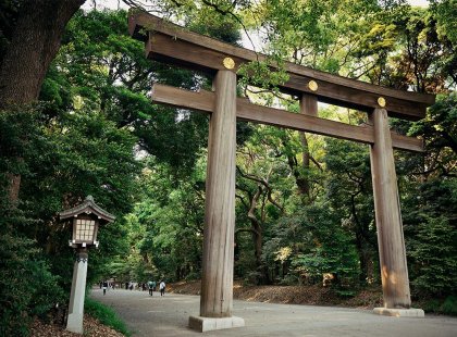 Japan, Tokyo, Portal of Meiji Jingu Shrine