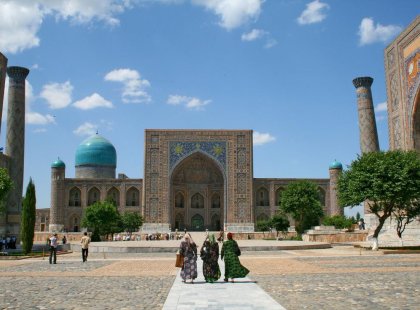 uzbekistan samarkand registan square complex