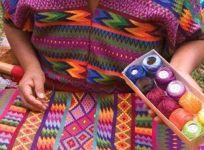 guatelmala weaver local market product