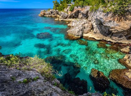 Clear turquoise water of Negril, Jamaica
