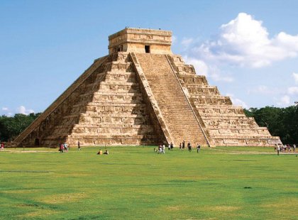 mexico maya pyramid kukilcan ancient stone temple