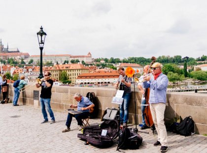 czech-republic_prague_busking-band-bridge