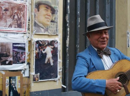 Local guitar player in Buenos Aires, Argentina