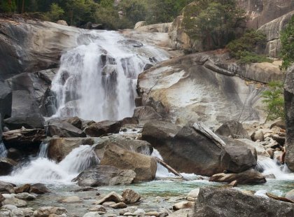 Descend into Kings Canyon along a rugged granite trail, through cedar and pine forests to the base of lovely Mist Falls.