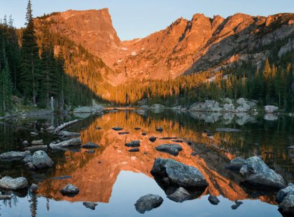 Majestic mountains, vast wildflower meadows, sparkling alpine lakes and abundant wildlife – Rocky Mountain National Park is a mecca for outdoor adventure and exploration.